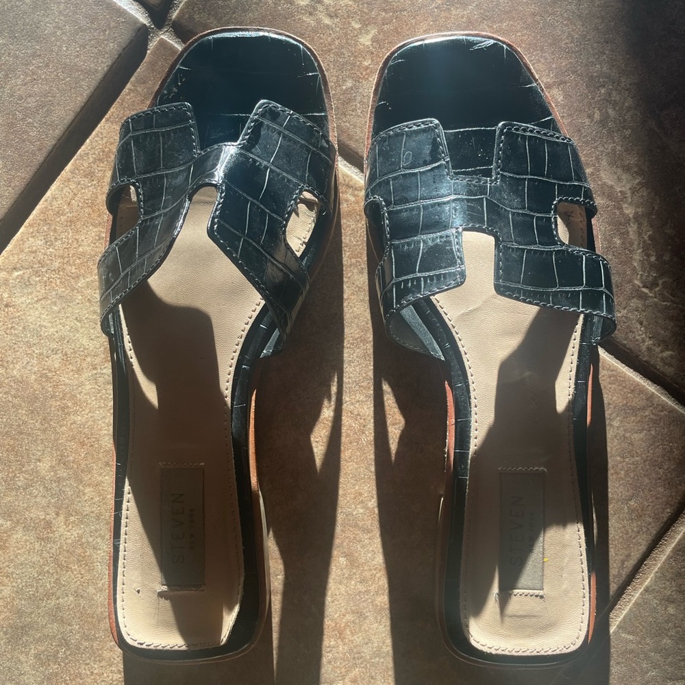 Black Steve Madden Hayden Sandals